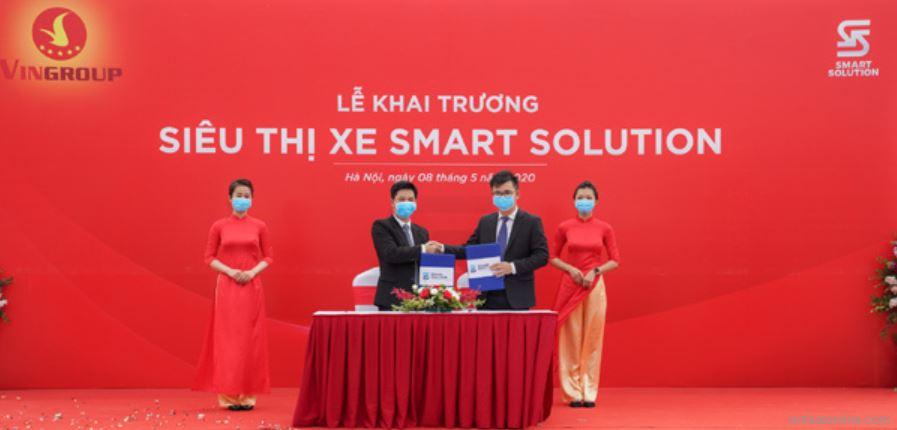  Hợp đồng đổi xe cũ lấy xe VinFast đầu tiên đã được Smart Solution thực hiện. - lamnails.Net