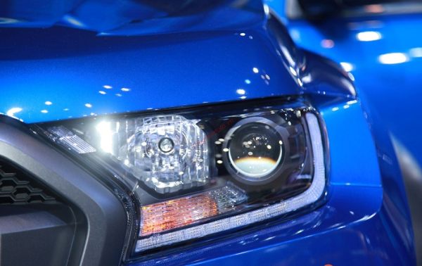 đèn pha Bán tải Ford Ranger Raptor 2022
