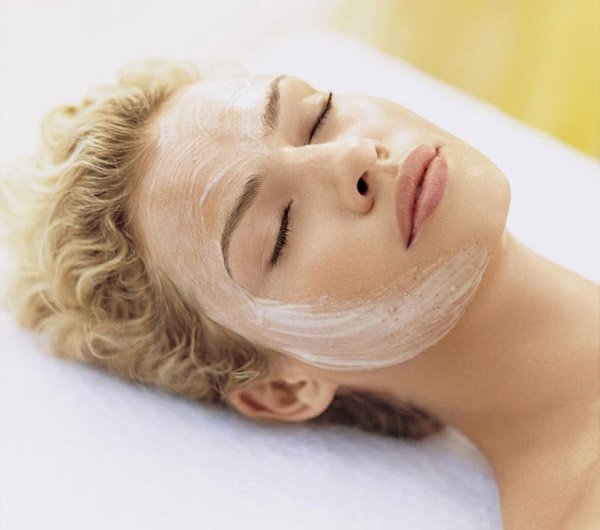 Tại sao phải sài mặt nạ ngủ khi chăm sóc da mặt?